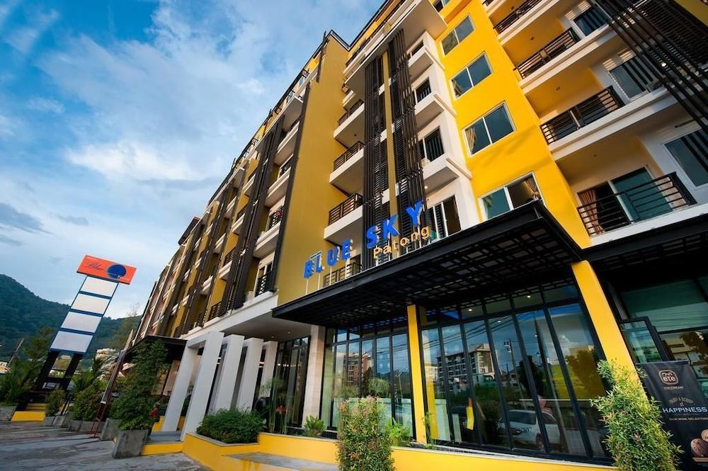 Hotel Tuana Blue Sky Patong Esterno foto